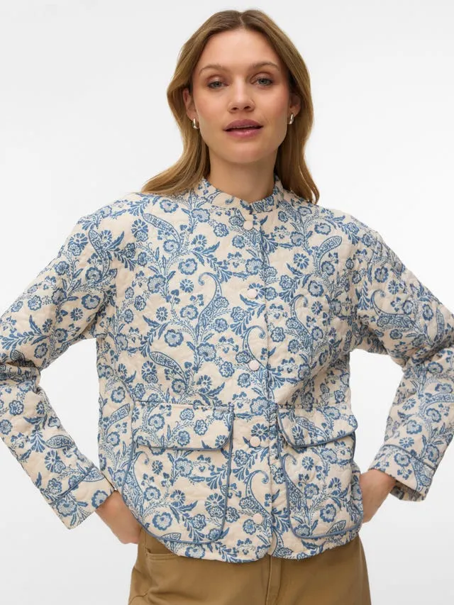 VMRITA Vattert jakke