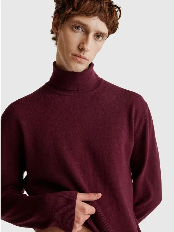 Plum turtleneck in pure Merino wool