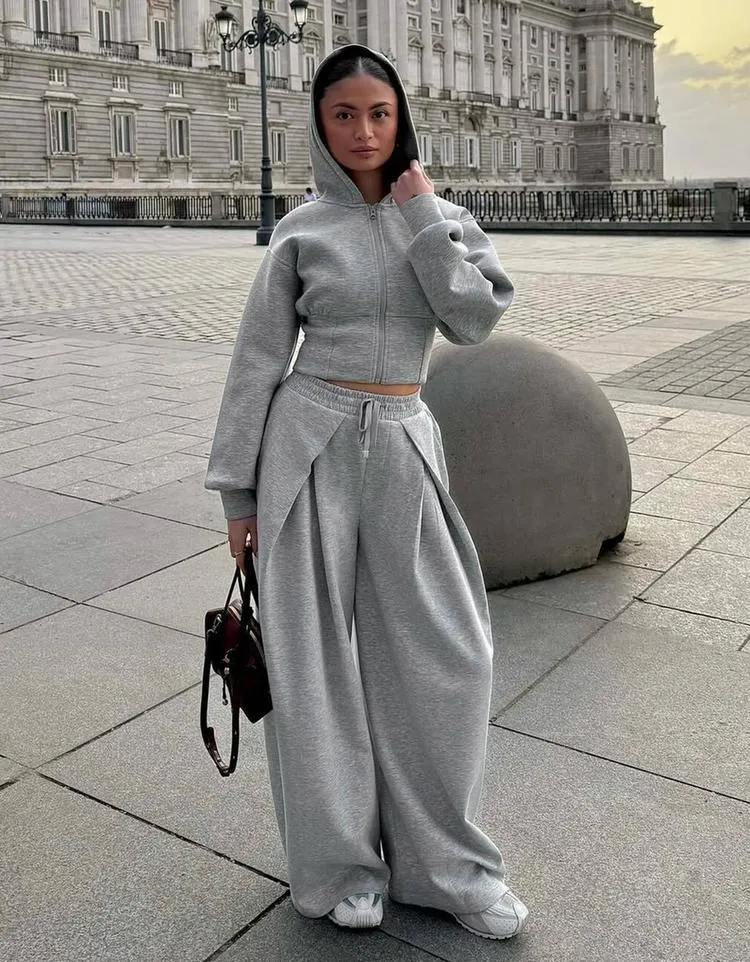 Kalhoty s širokými nohavicemi z neoprénu s brzdičkami