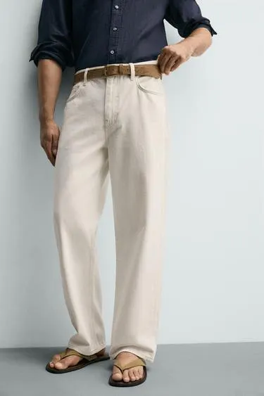 STRAIGHT-LEG JEANS