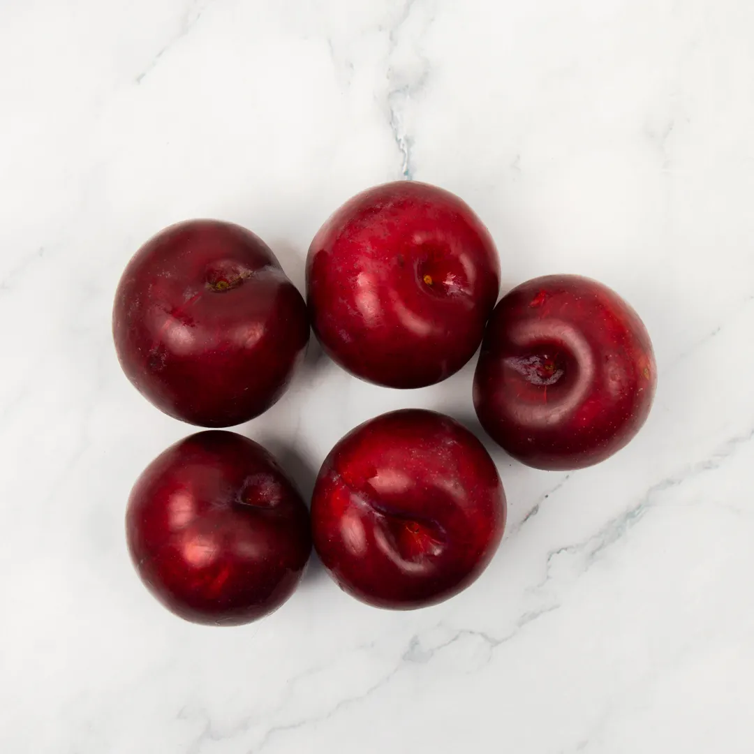 black plums red flesh