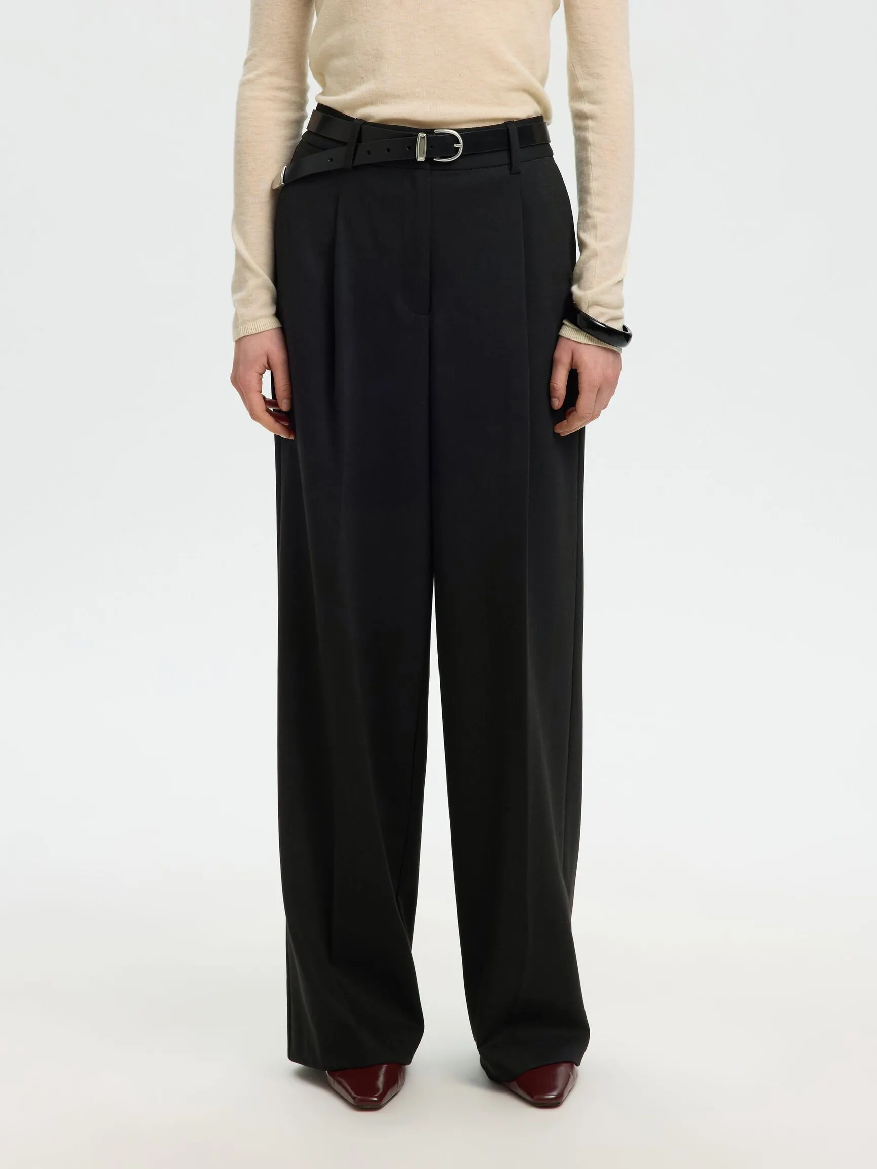 HIGH WAISTED BUKSER MED VIDE BEN