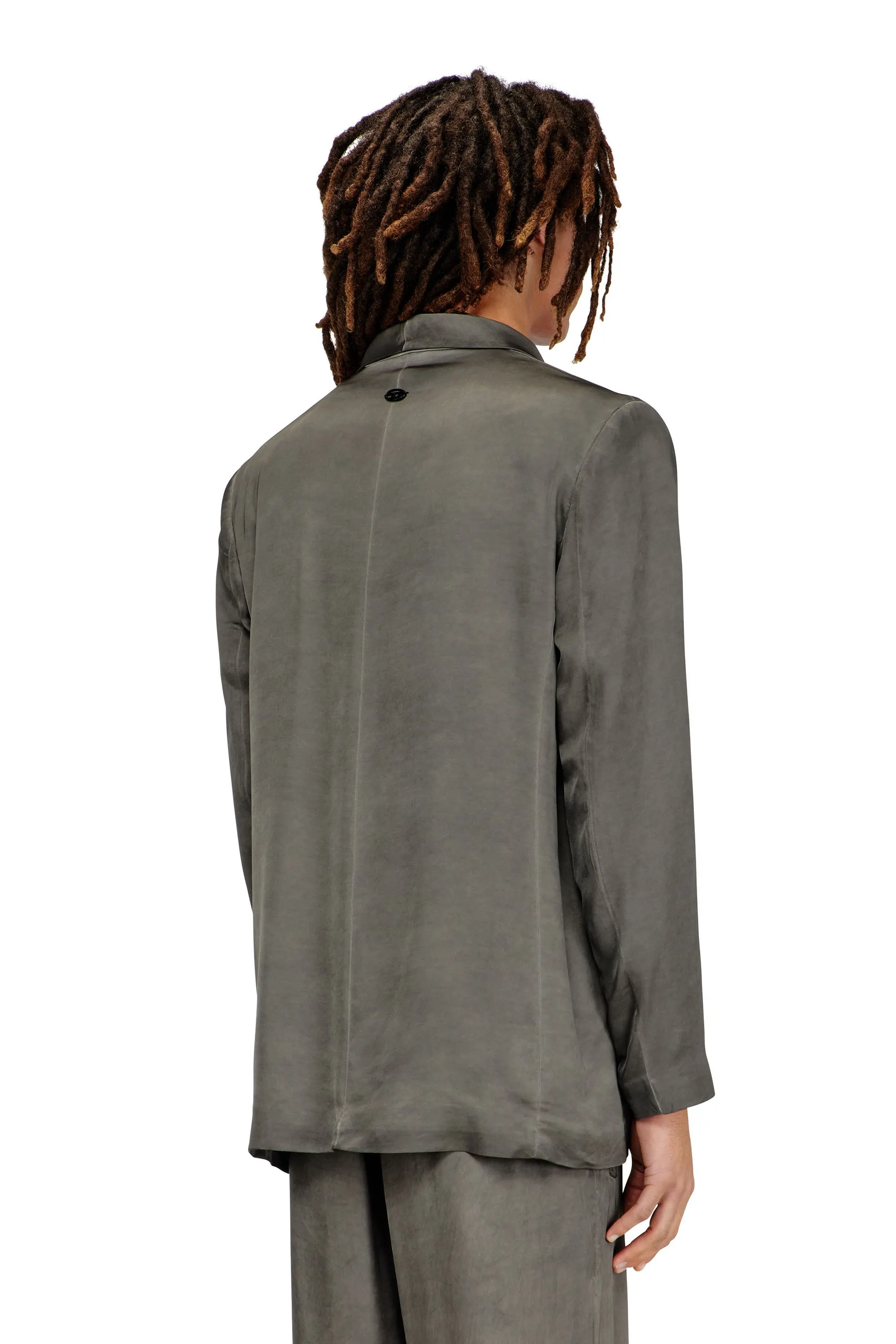 Blazer in treated fluid viscose