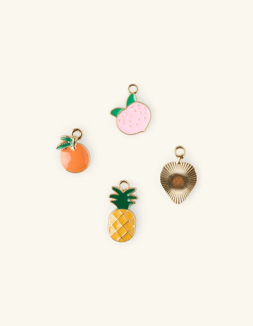 Schmuckanhänger in Früchteform