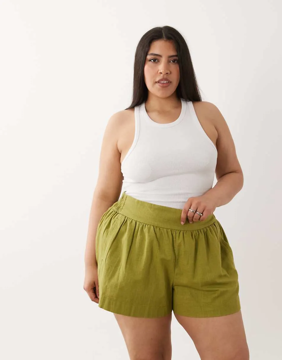 ASOS DESIGN Curve linen look pull on shorts in olive
