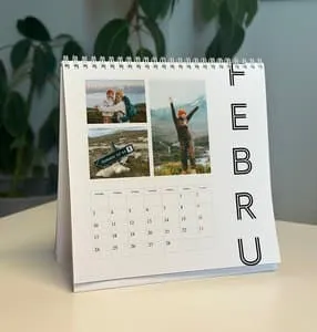 Bordkalender | Liten kvadratisk | Vertikal tekst