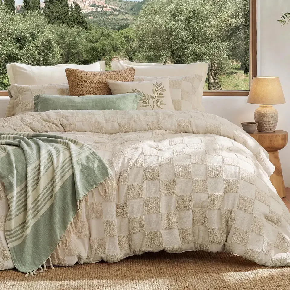 Bedsure Comforters Queen Set Boho, Vintage Plaid Bedding Set Beige 3 Pcs | Checked Farmhouse-Style Bed Set, Breathable, Comfortable for Bedroom with Pillow Shams, Home Decor Gift for Women, Fluffy