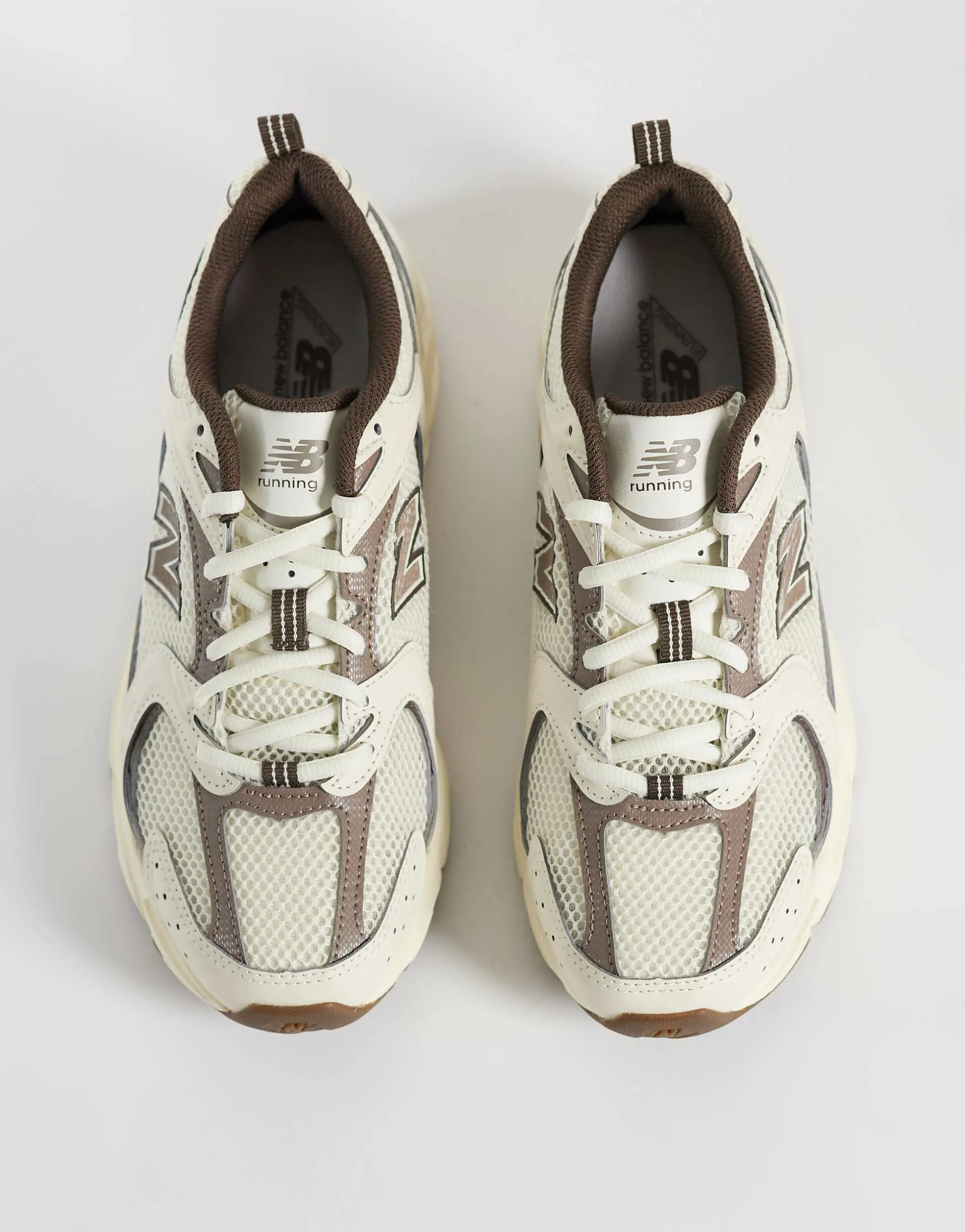 New Balance 530 unisex trainers in off white and beige