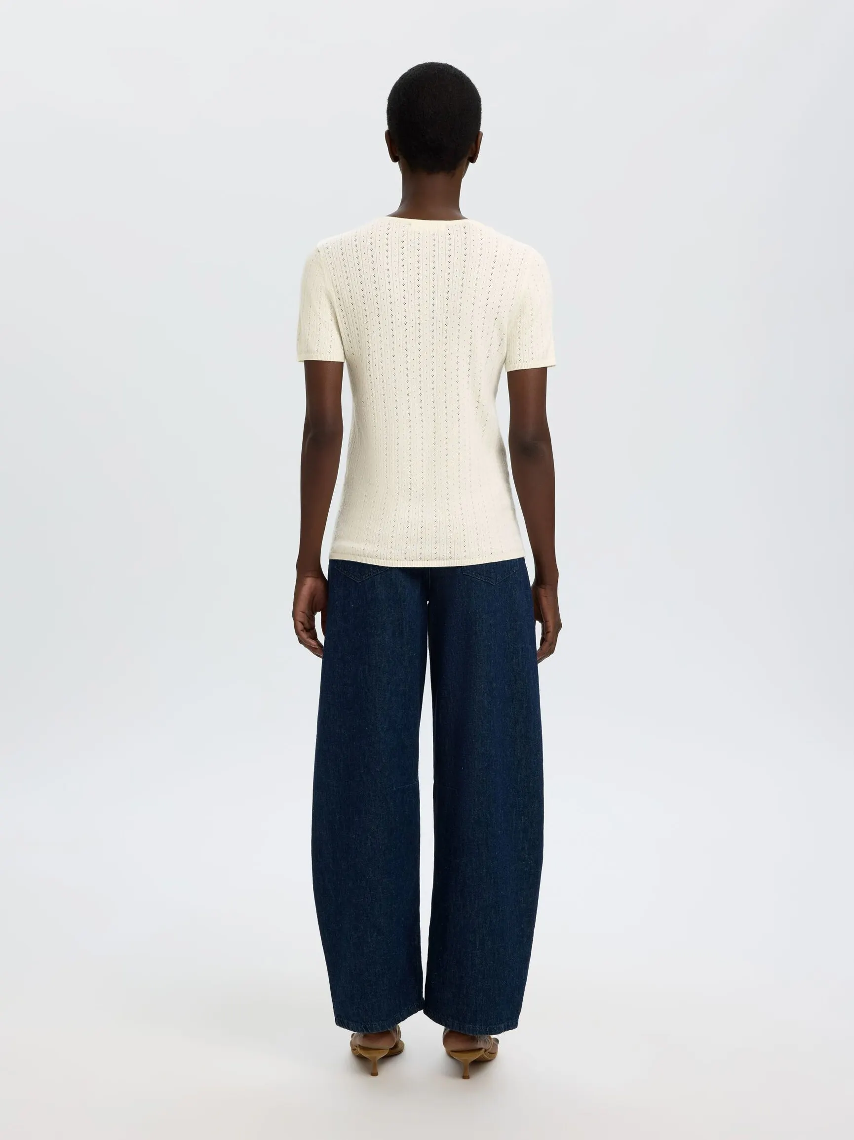 KORTERMET STRIKKET CARDIGAN