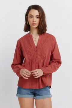 Blusa manga larga bordada