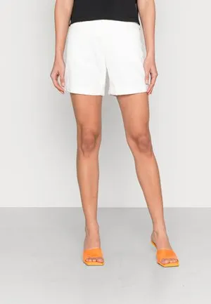 KAZELINA - Jeansshorts - chalk