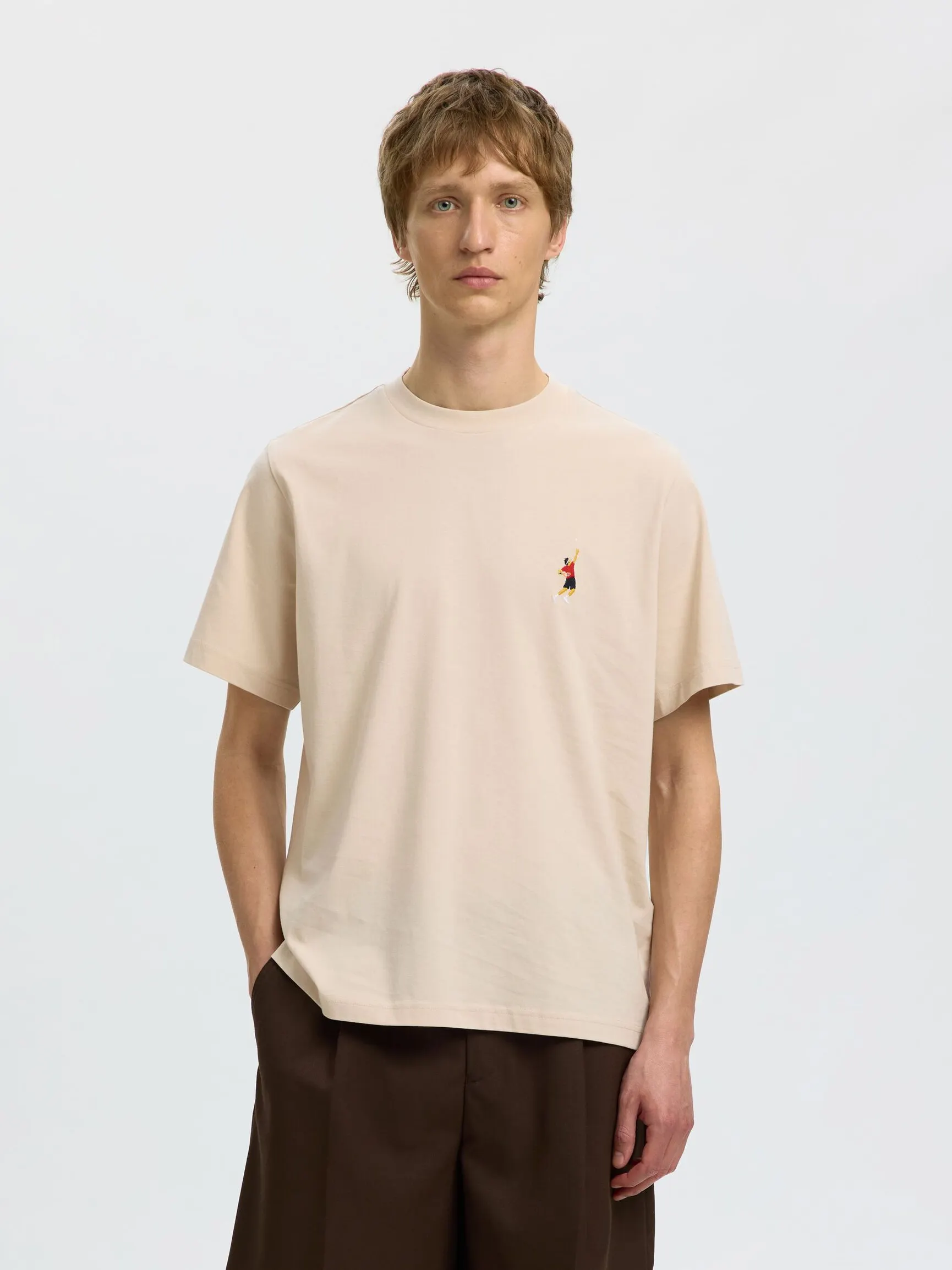 BRODERT T-SKJORTE