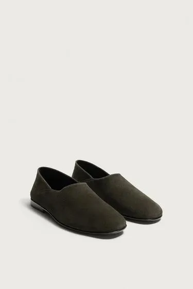 LEATHER LOAFERS