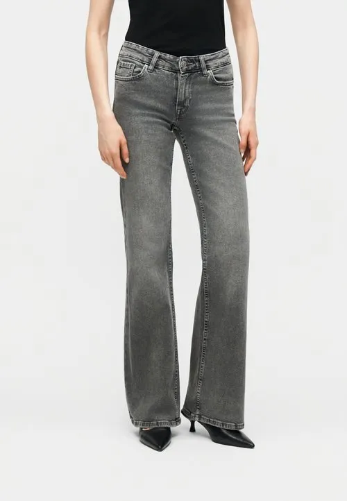 ONLJUDY LOW WAIST - Flared jeans - grey denim