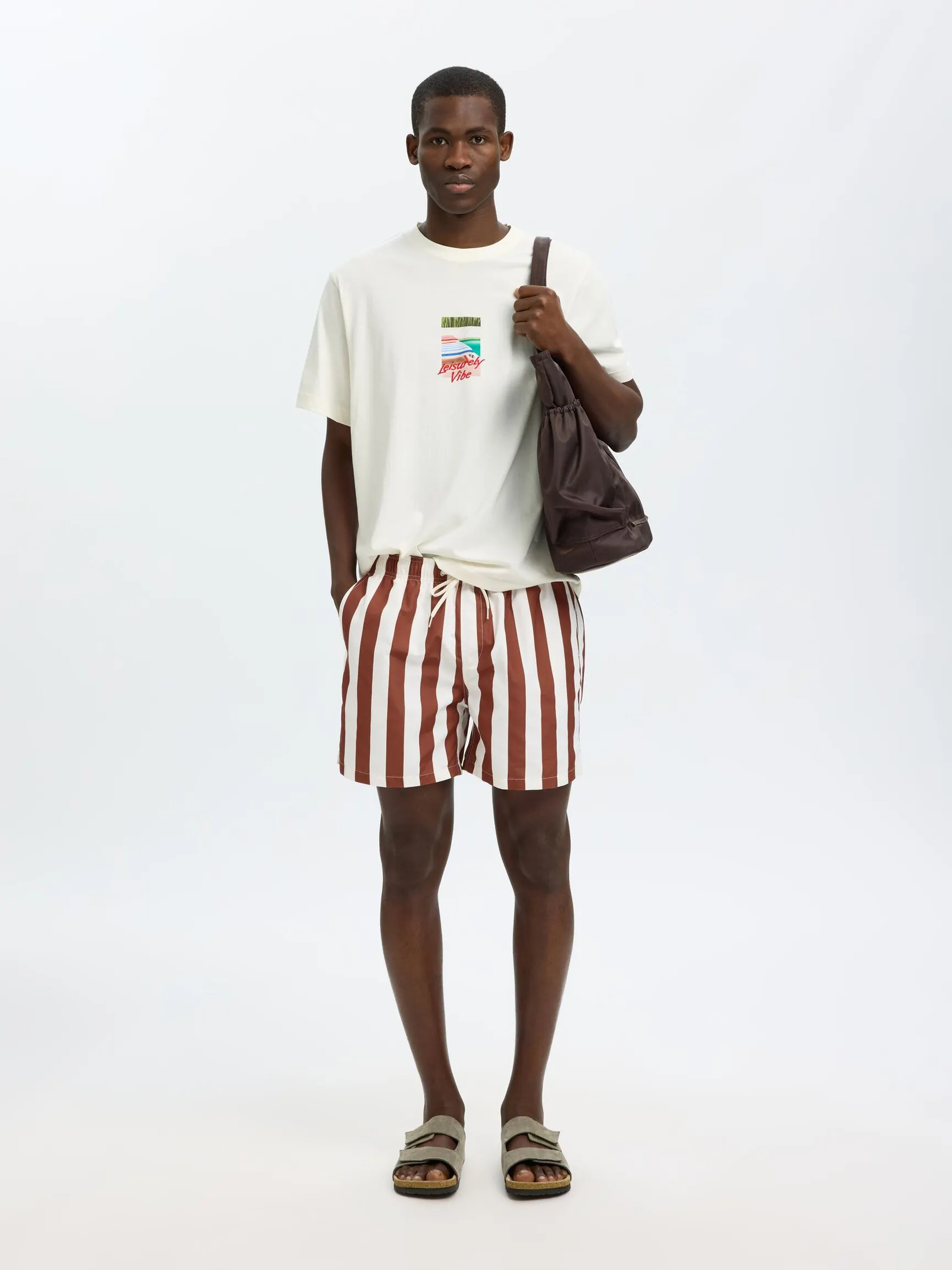 PRINTET BADESHORTS 499,95 kr