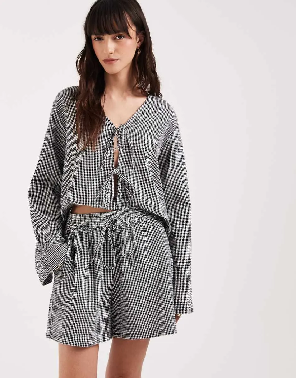 JJXX co ord seersucker gingham shorts in black and white