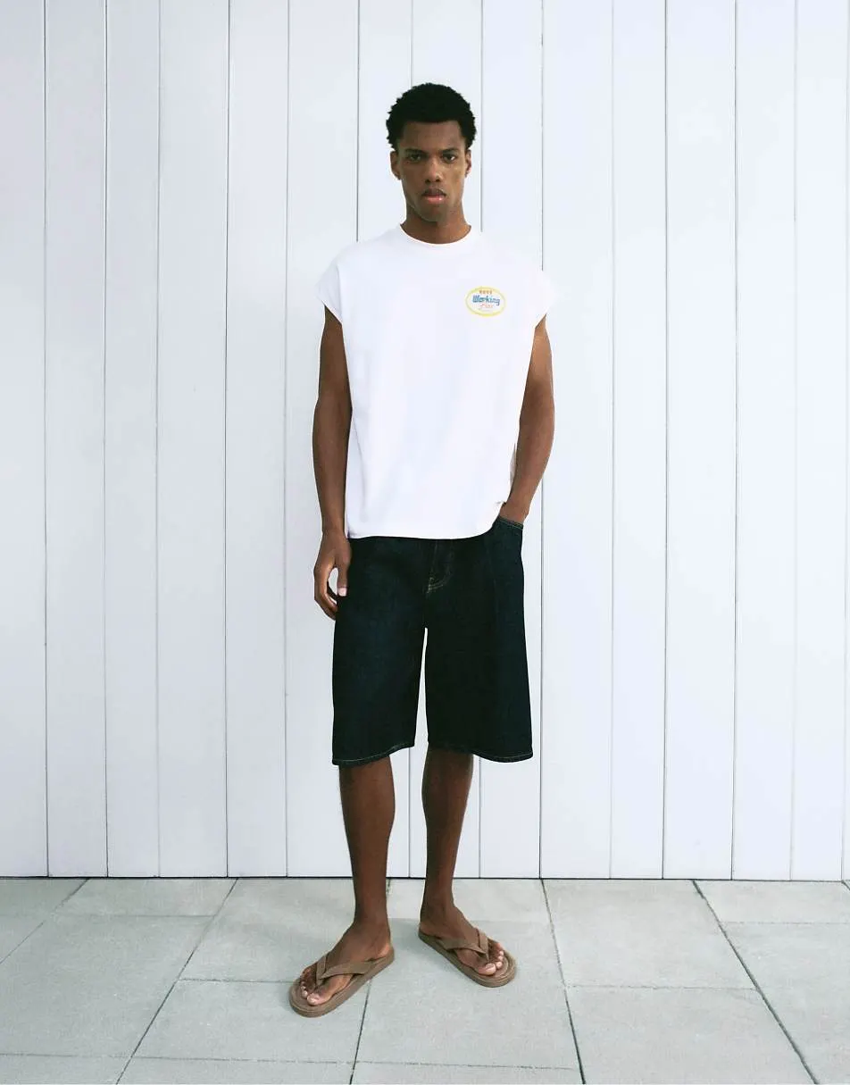 Pull&Bear Boxy graphic vest top in white