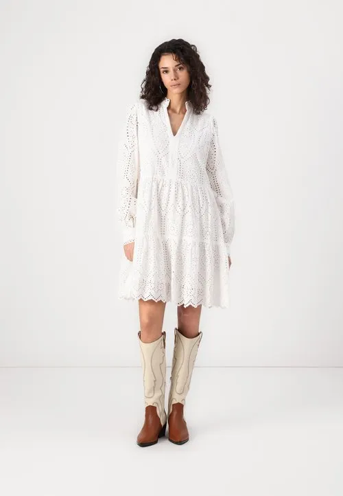 YASHOLI - Kjole - star white