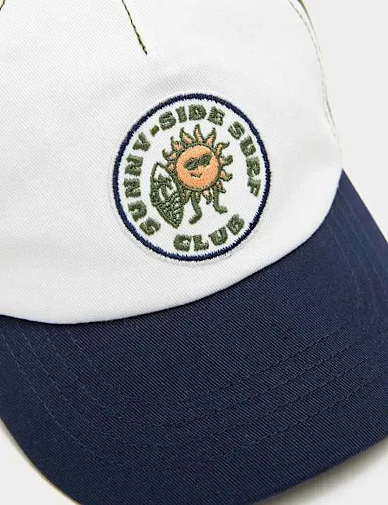 Mütze für Kinder im Blockfarbendesign mit Aufnäher (3–13 J.)