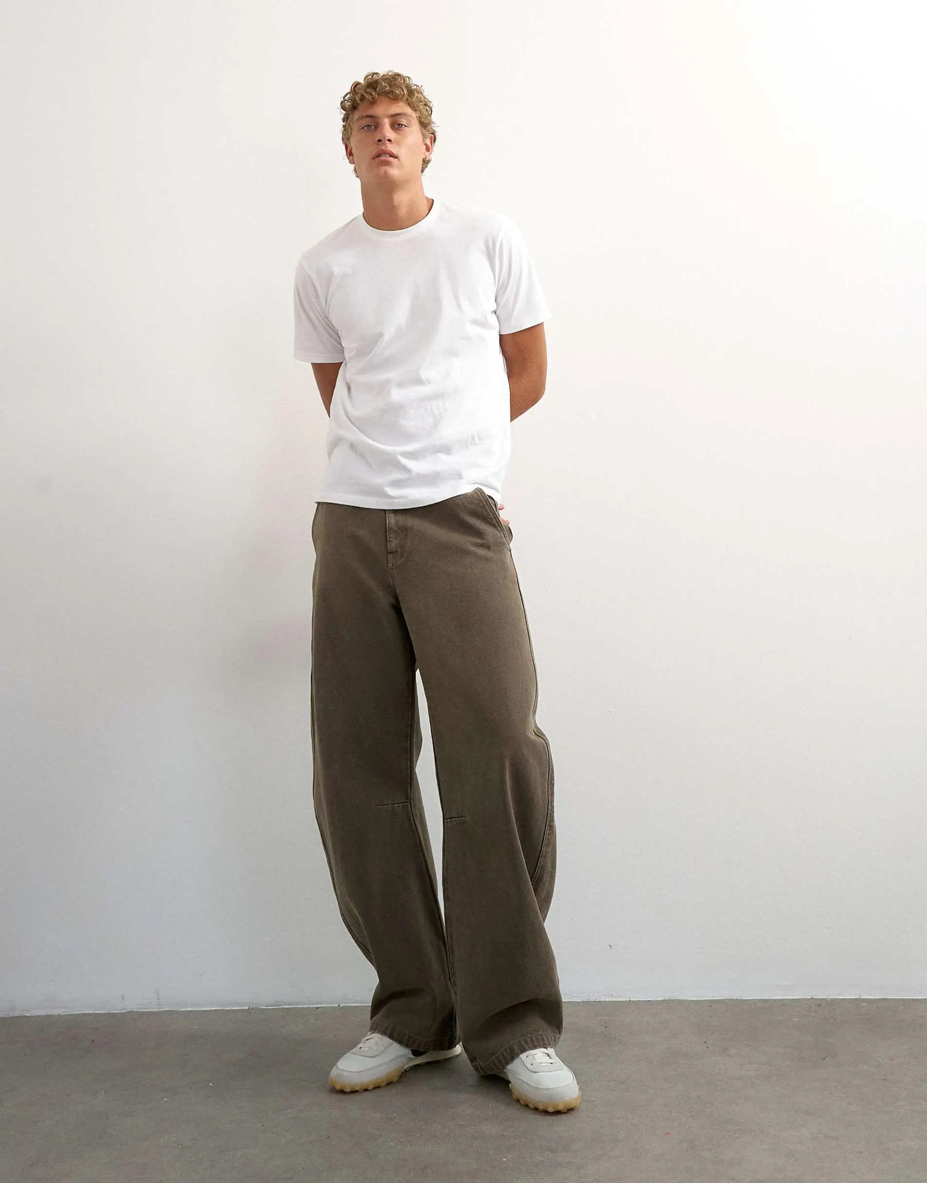 Topman horseshoe barrel fit canvas trouser in khaki