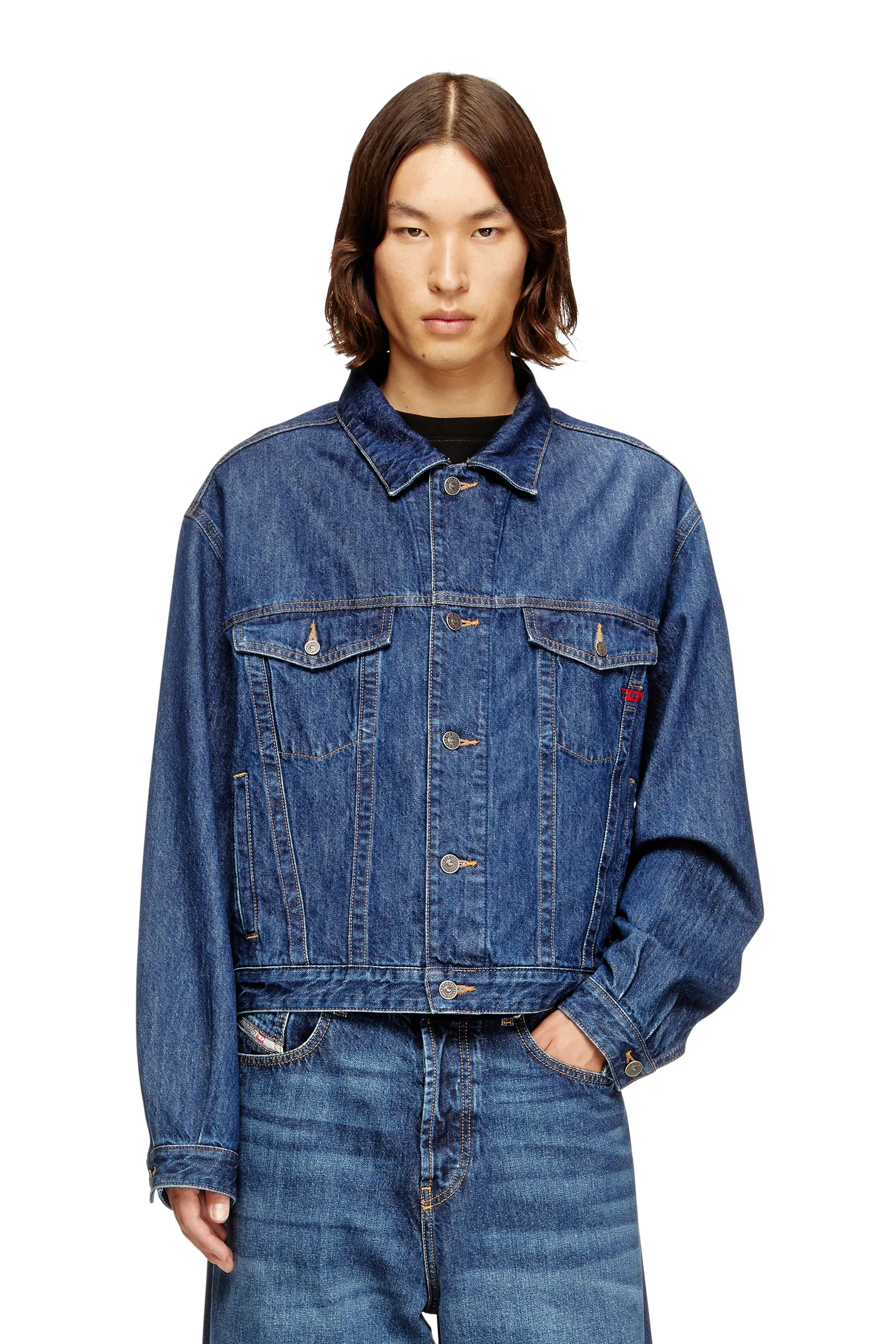 Trucker jacket in denim