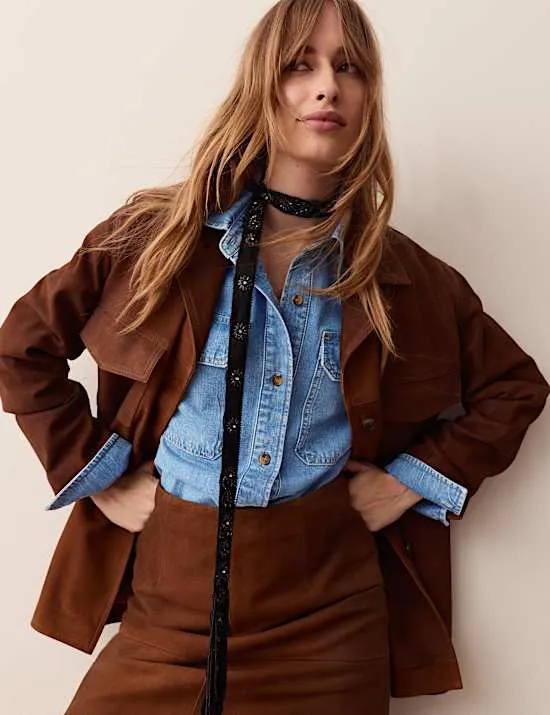 Lang geschnittenes Denim-Hemd