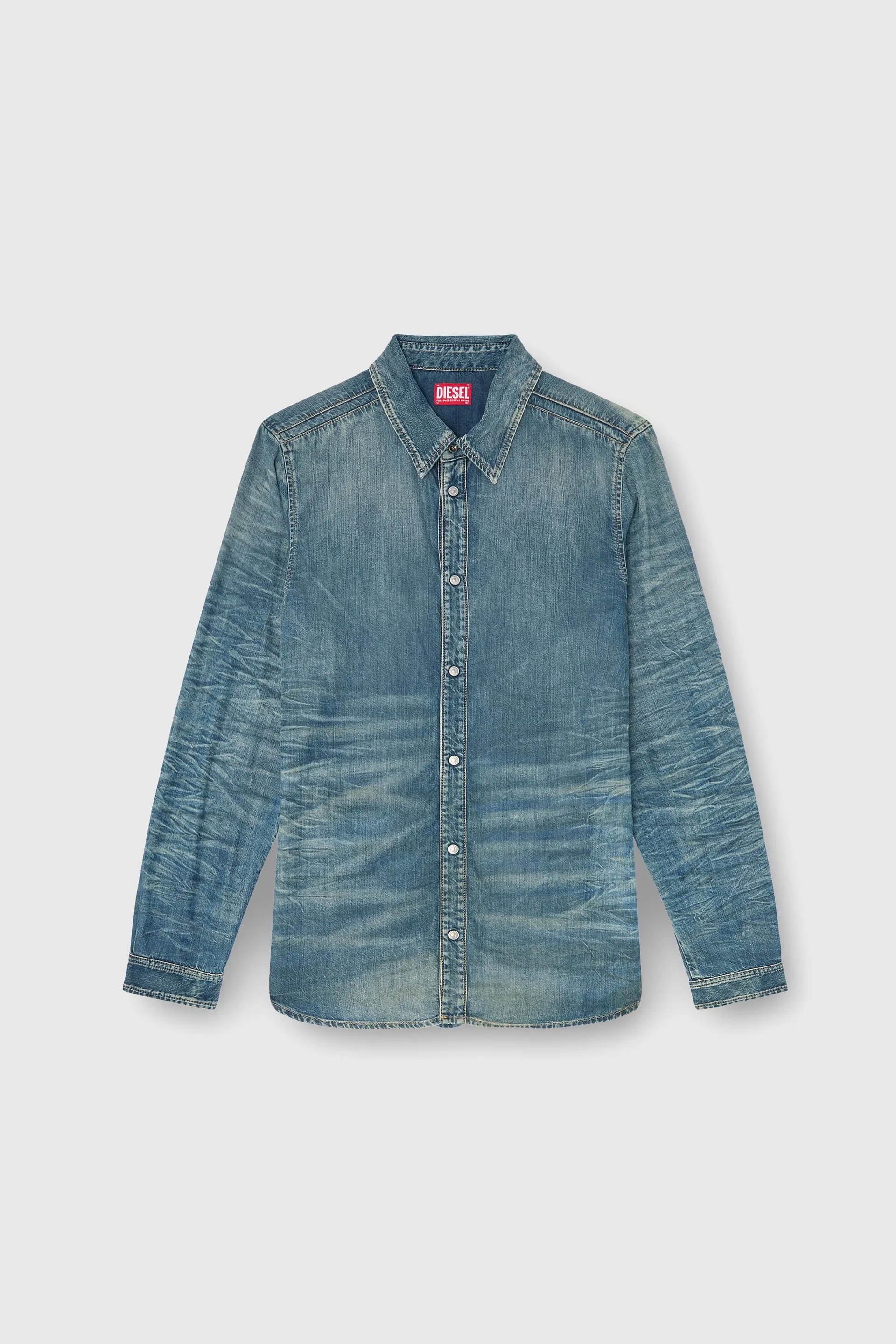 Shirt in dirty-effect creased denim
