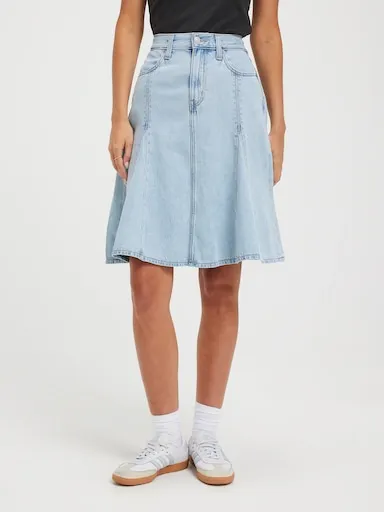 Levi's Godet Knee Length Skirt In Of Course Stone