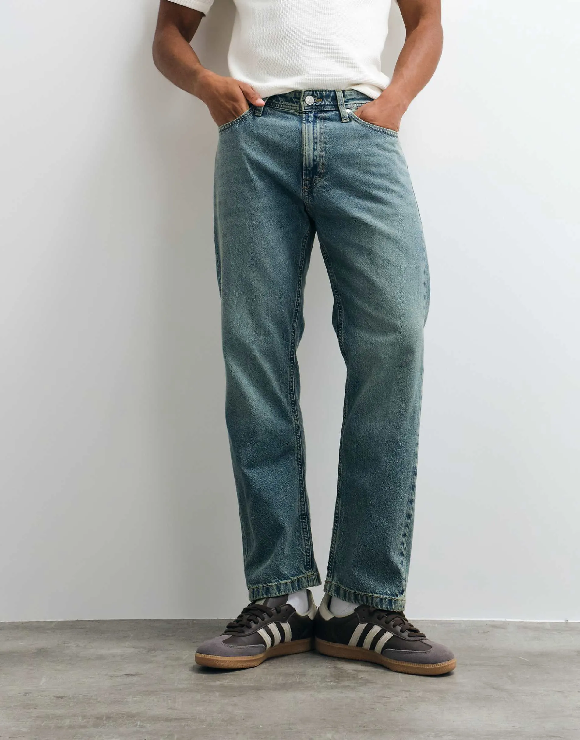 Jack & Jones Chris straight jeans in washed blue