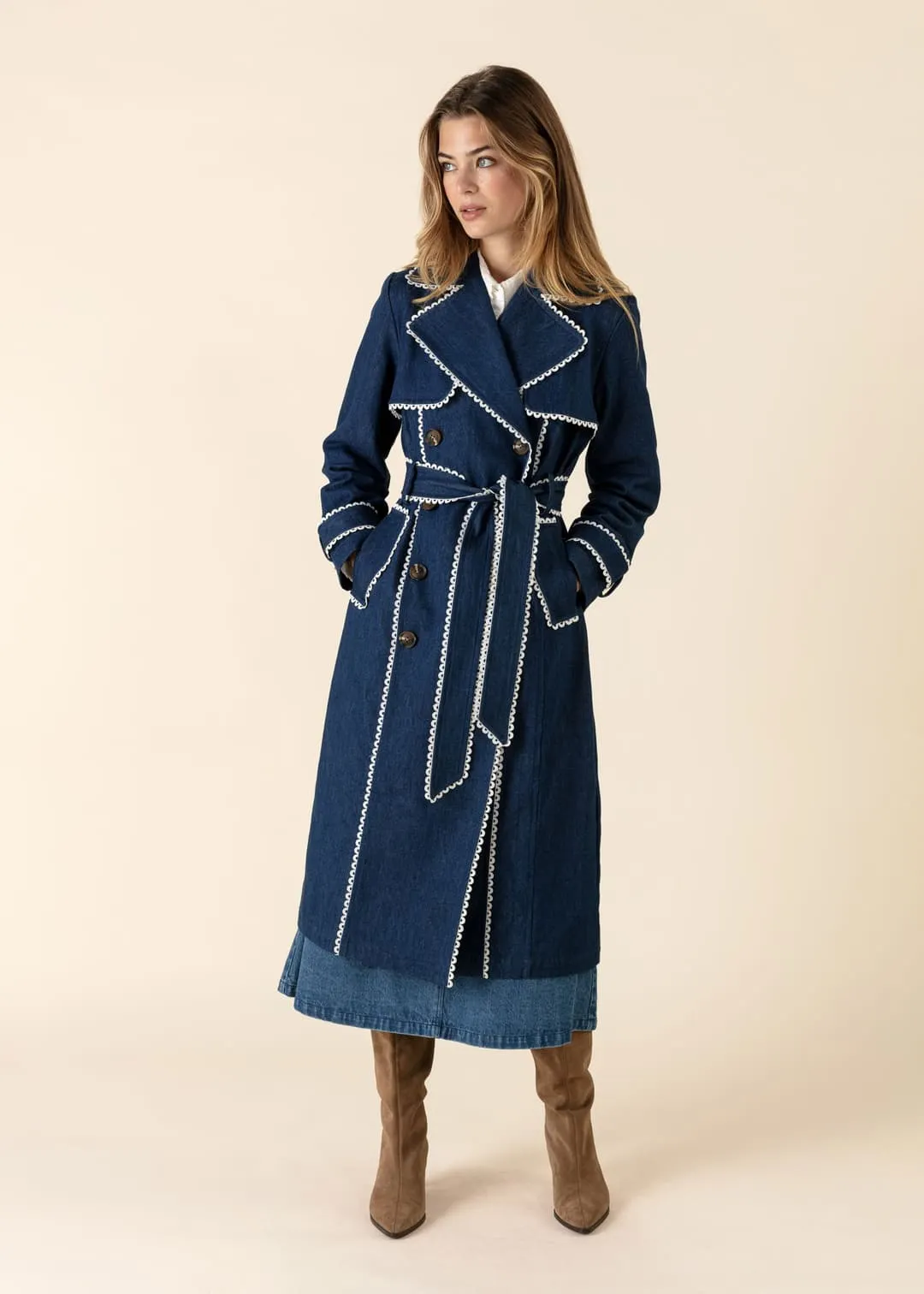 Lång trenchcoat i denim