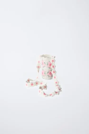 CROCHET FLORAL BOTTLE HOLDER