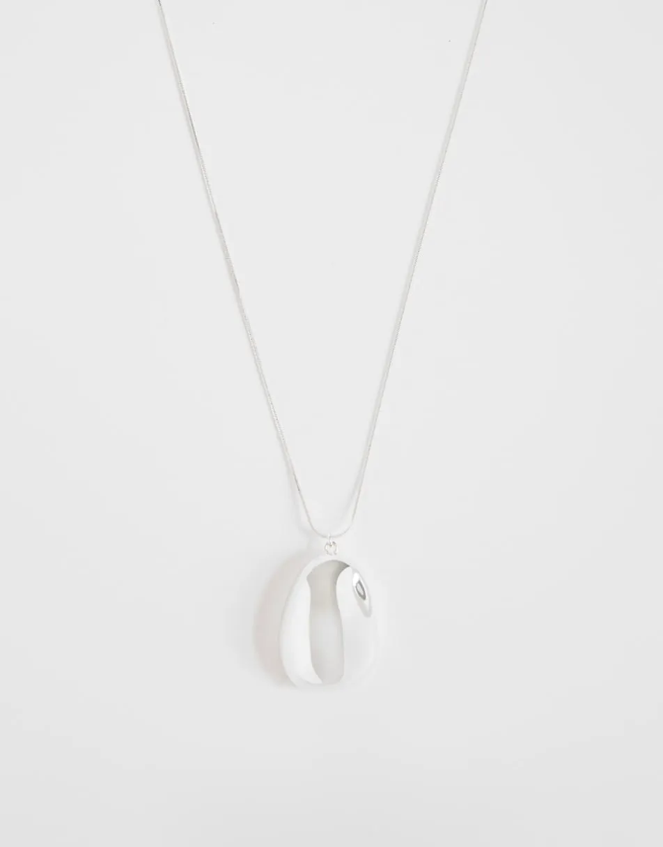 ARKET pendant drop earring in silver