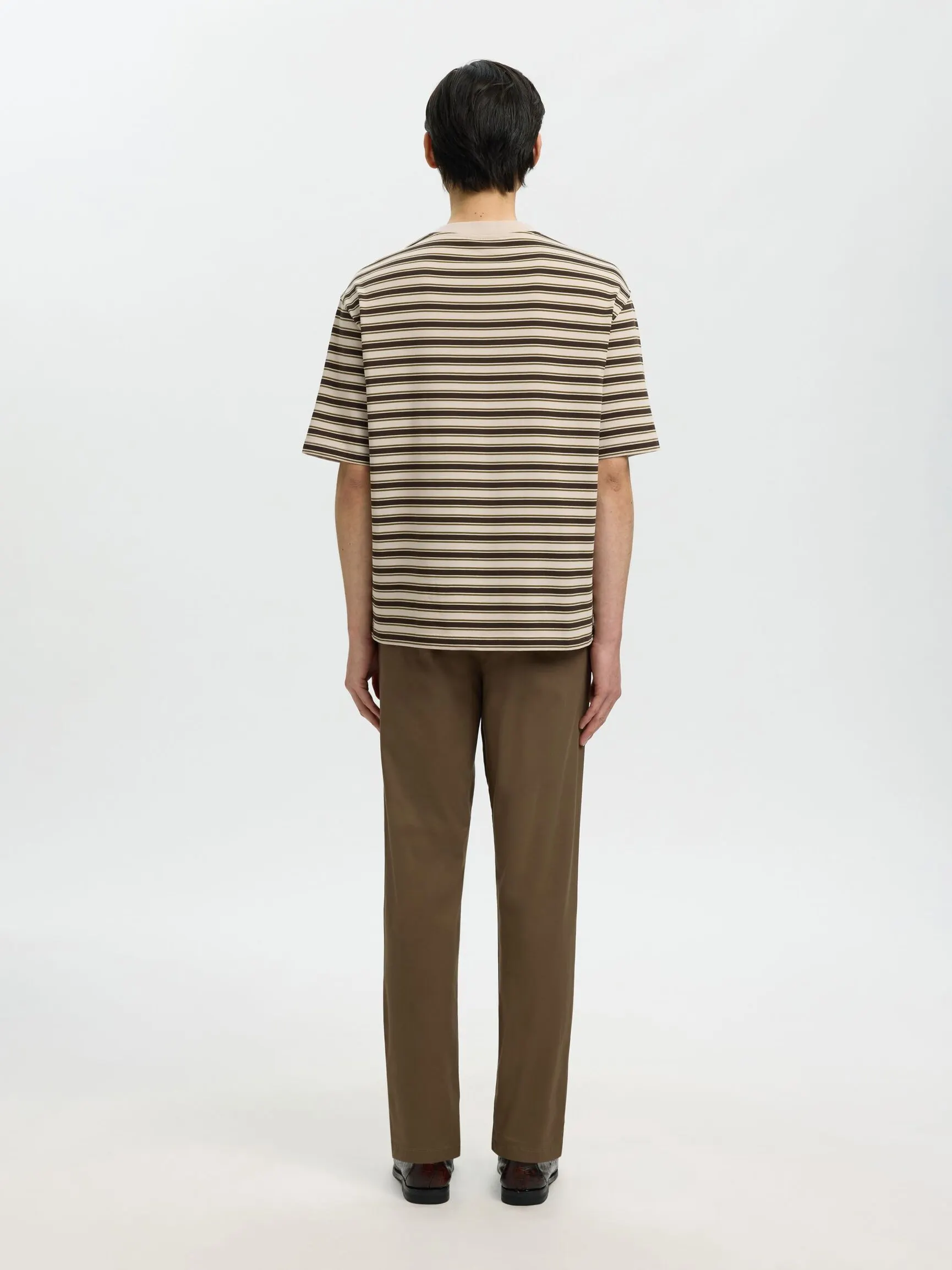 RELAXED FIT T-SKJORTE