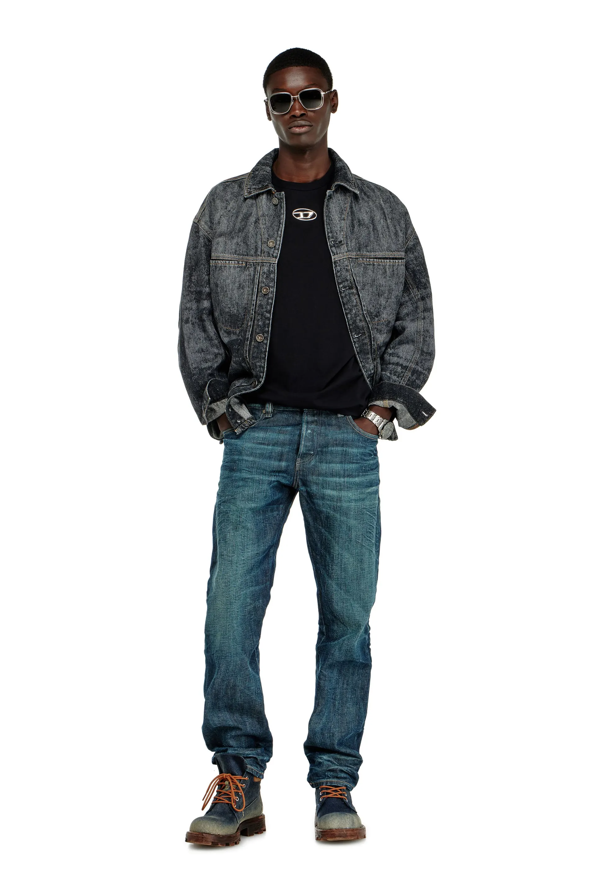 T-shirt with metallic Oval D