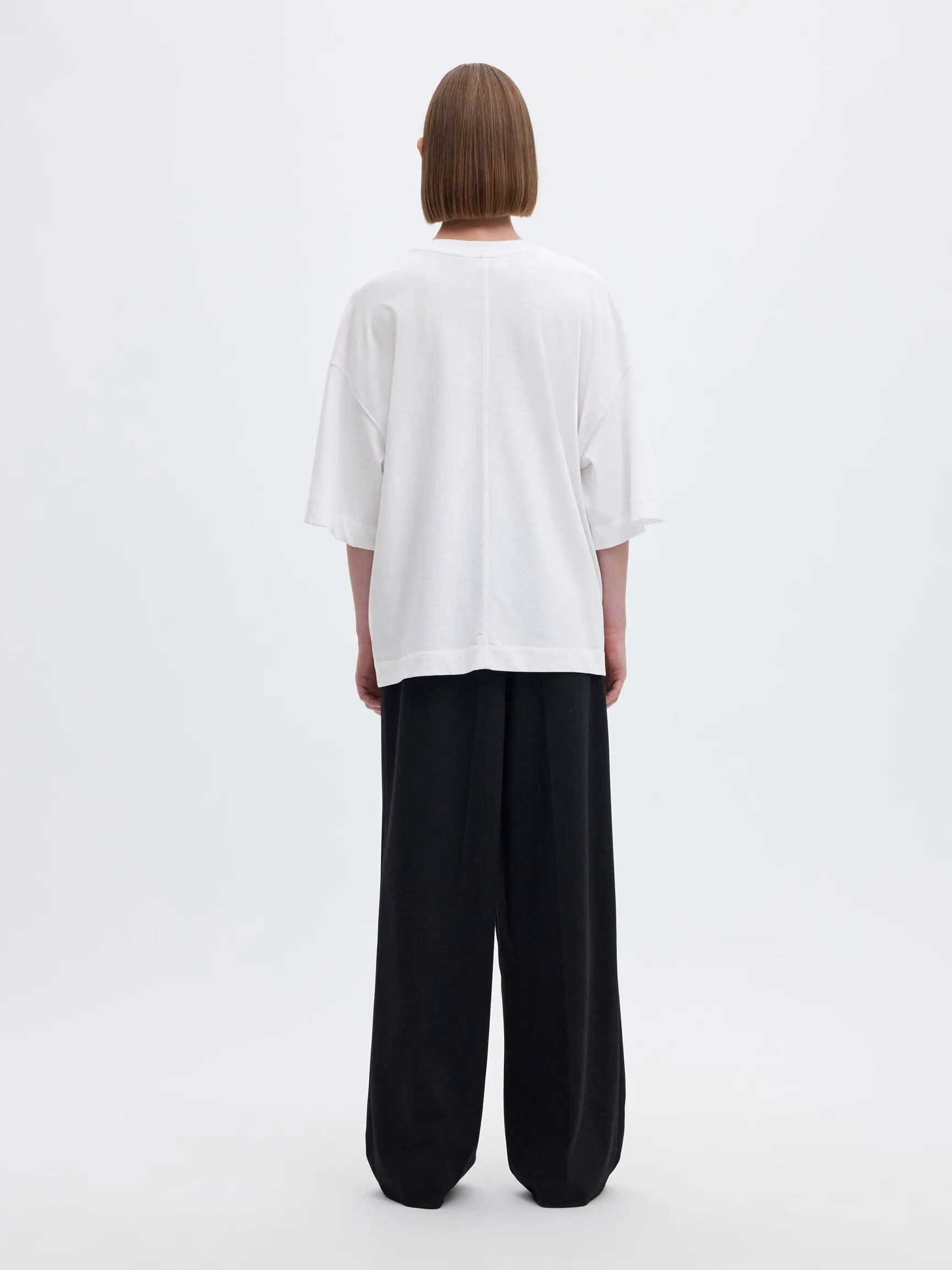 ESSENSIELT OVERSIZED T-SKJORTE