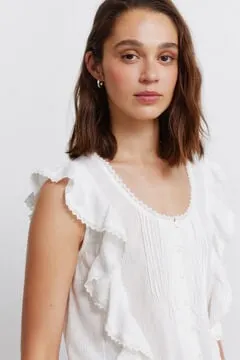 Blusa romántica volantes