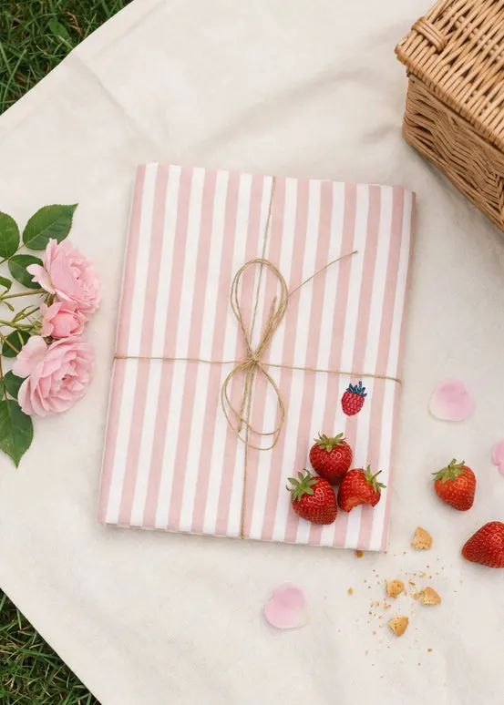Tablecloth with embroidered raspberry - 140x220 cm