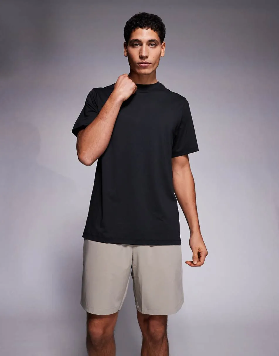 4505 Icon 7 inch quick dry training shorts with zip pockets in greige