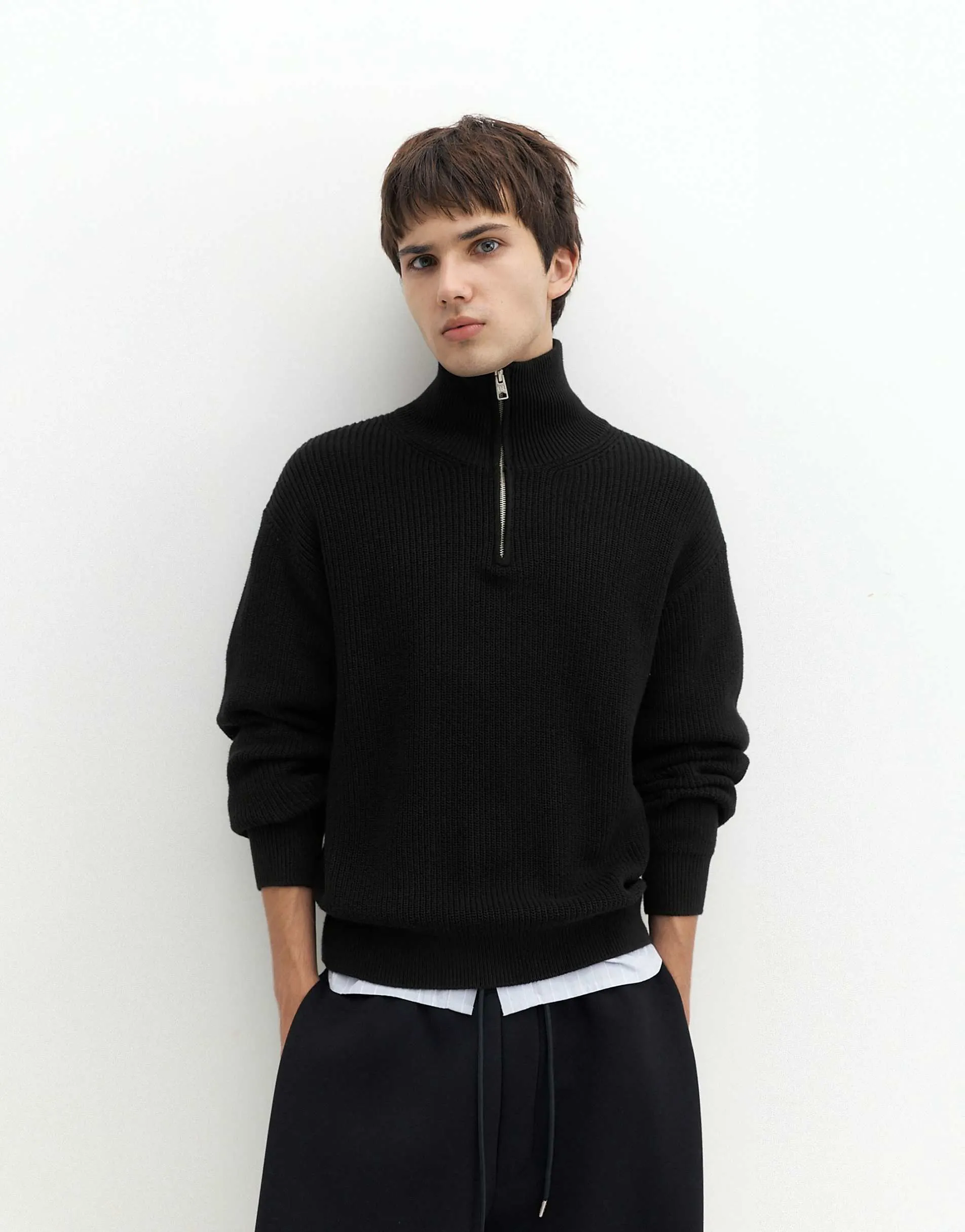 Pull&Bear Half-zip jumper in black