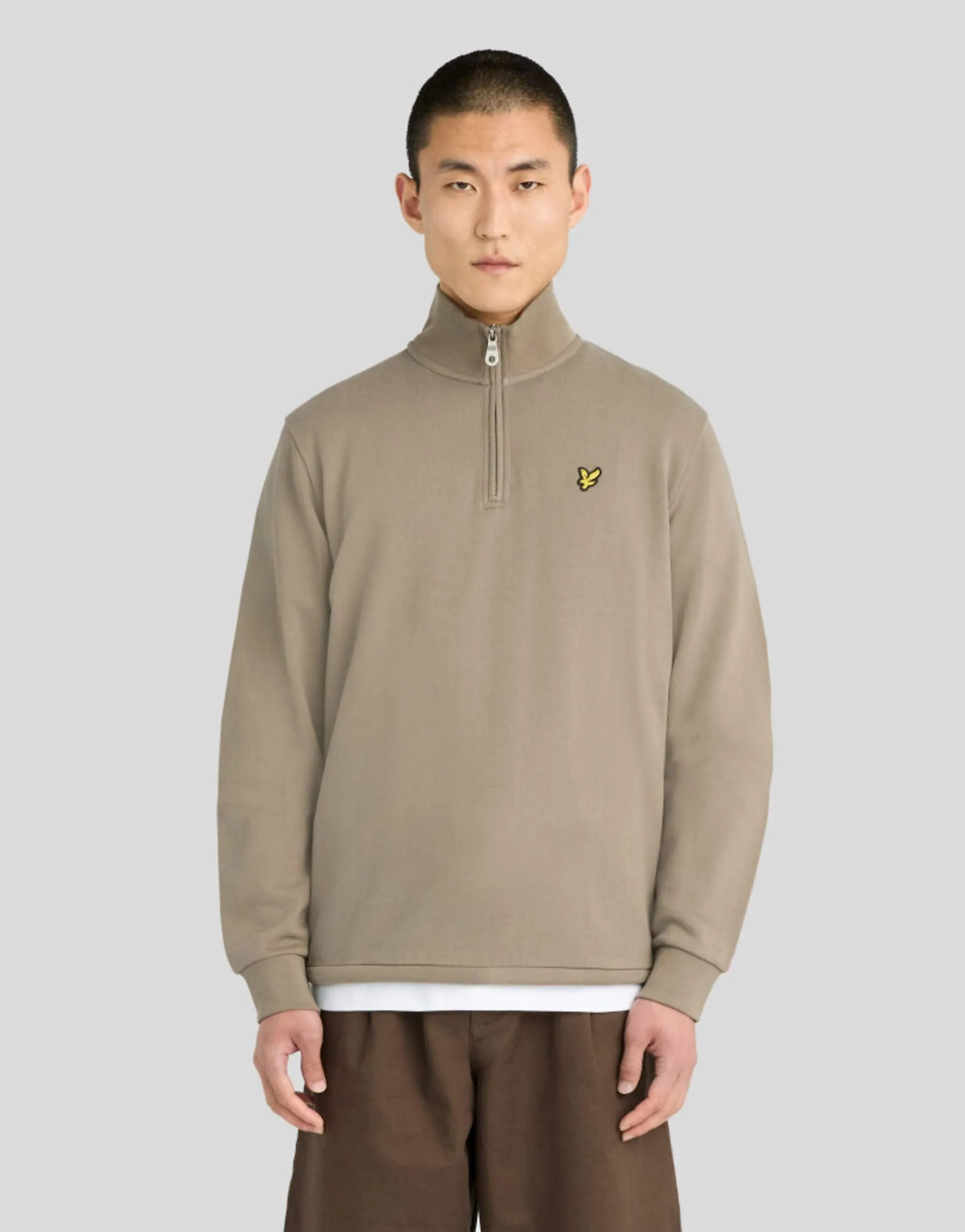 Lyle & Scott Mid layers loopback quarter zip sweat in x569 khaki ash