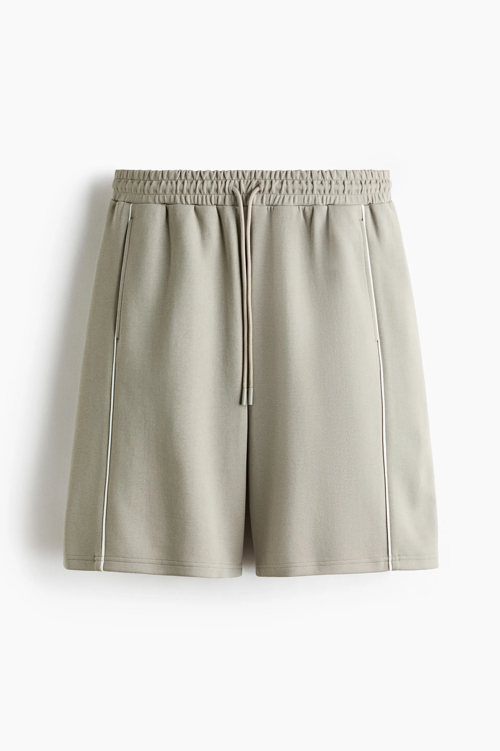 Shorts deportivos Loose Fit con DryMove™