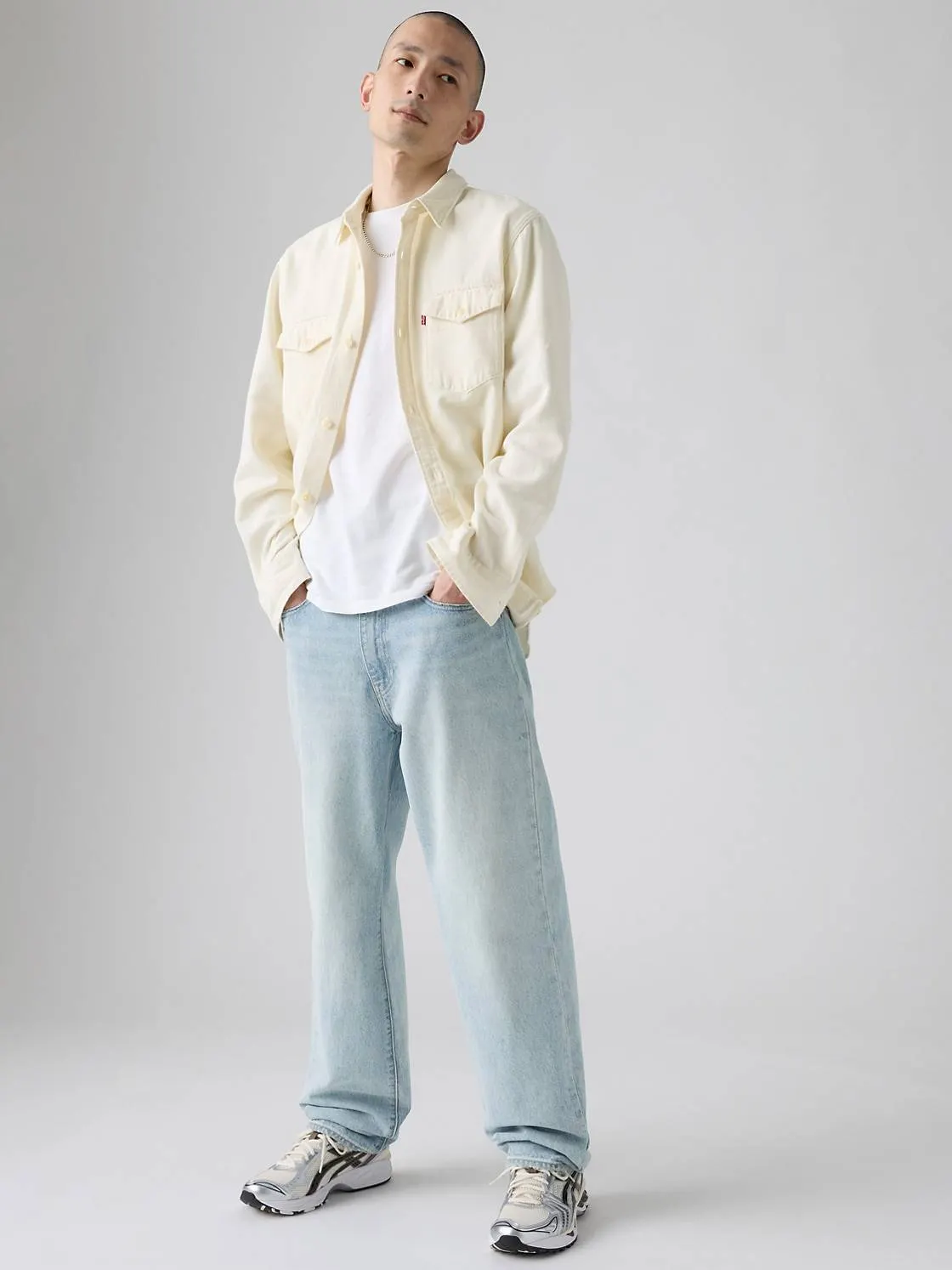 568™ Loose Straight Jeans