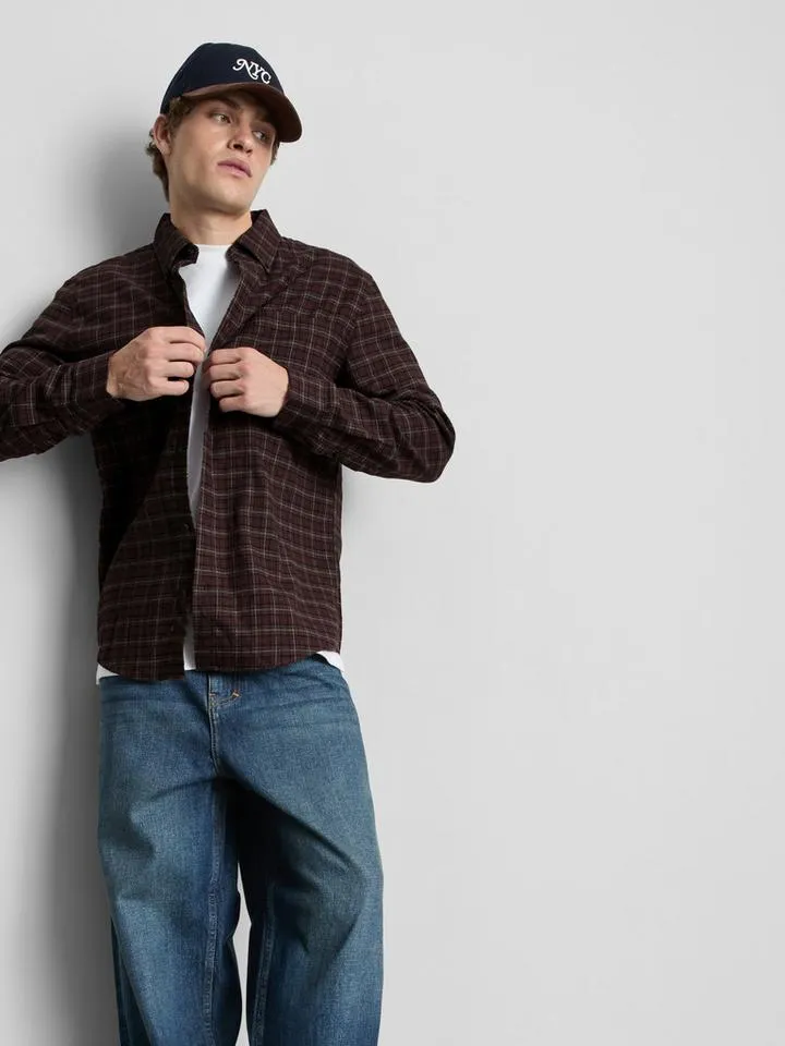 Chemise en pur coton à carreaux