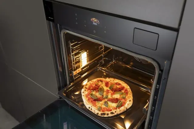 Hisense Ovn BAS614P8B