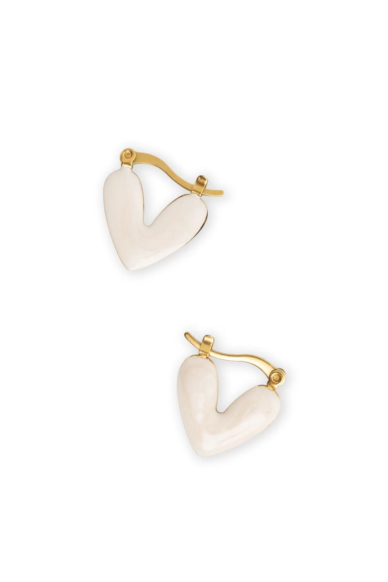 Goudkleurige oorbellen met hartje