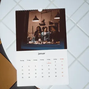 Veggkalender | A4 | Ditt design