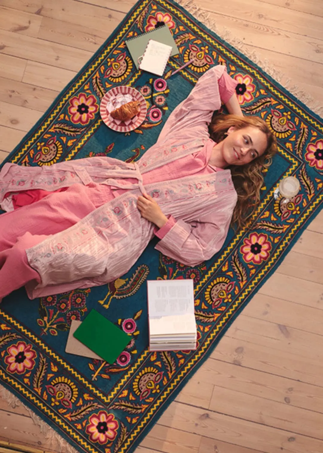 Lång broderad velourkimono