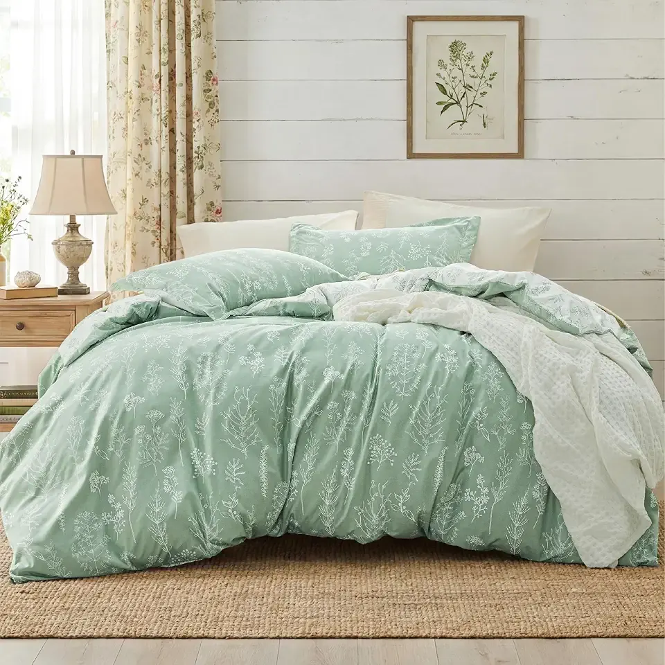 Bedsure Queen Comforter Set - Sage Green Bed Set, 3 Pieces Lightweight Summer Cute Floral Bedding, 1 Soft Reversible Botanical Flowers Comforter and 2 Pillow Shams