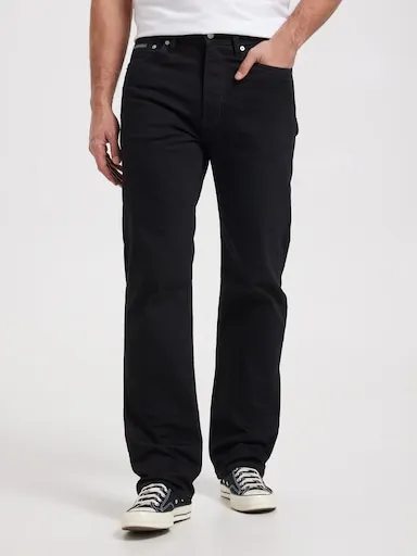 Calvin Klein Standard Straight In Forever Black