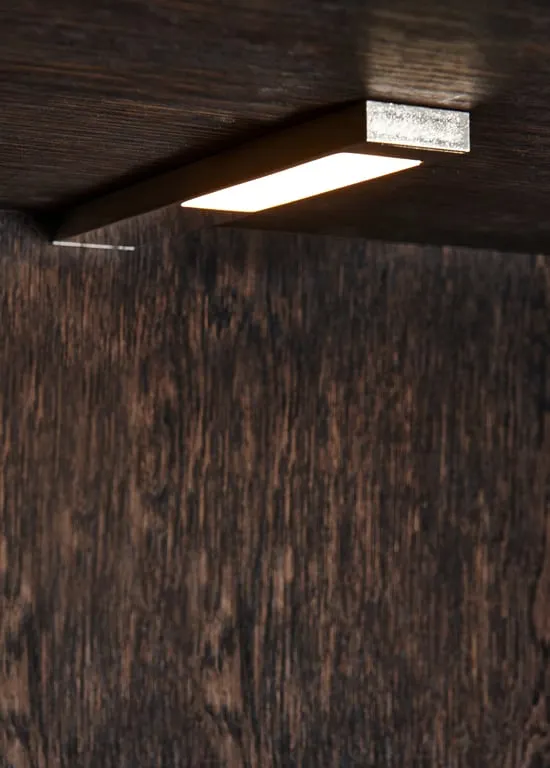 Nobel vitrineskap 80 x 45, H 200 cm, smoked olje , inkl led lys